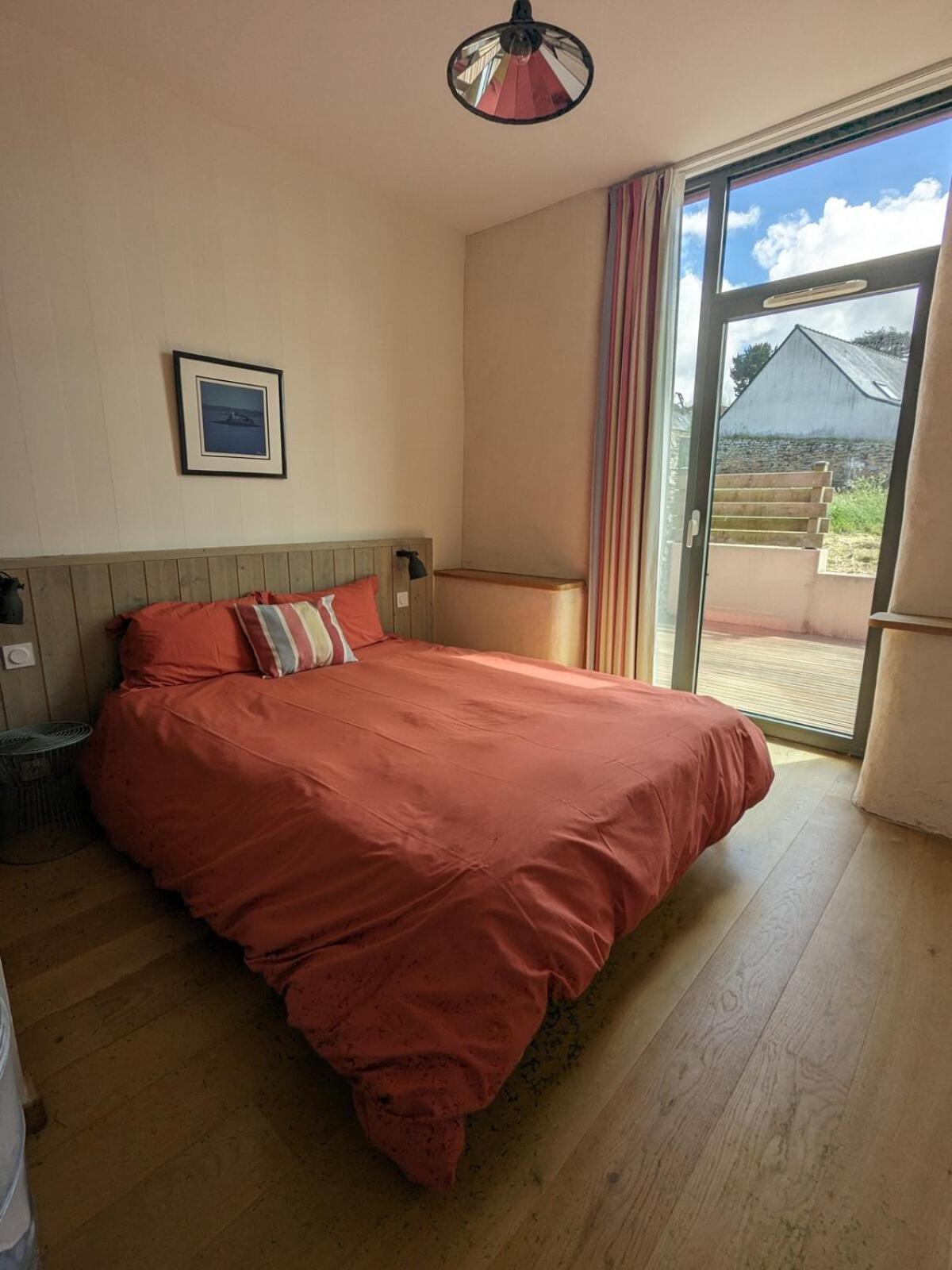 Le Chantier D 'Ernest- Loft T4 Les Pieds Dans L' Eau Carantec Exterior photo